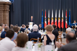 keine Beschreibung gefunden