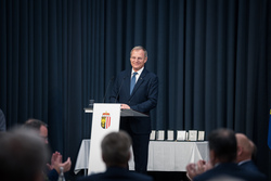 keine Beschreibung gefunden