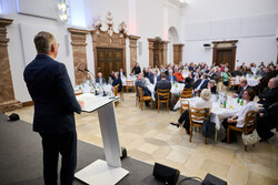 keine Beschreibung gefunden