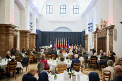 keine Beschreibung gefunden