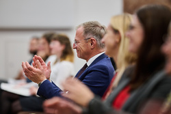 keine Beschreibung gefunden