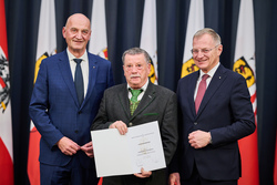 Verleihung der Humanitätsmedaillen