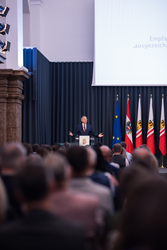 keine Beschreibung gefunden