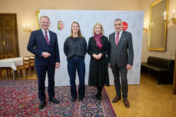 Landeshauptmann Mag. Thomas Stelzer empfängt die neuen Lehrerinnen und Lehrer im Landesdienst.