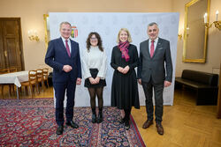 Landeshauptmann Mag. Thomas Stelzer empfängt die neuen Lehrerinnen und Lehrer im Landesdienst.