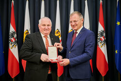 keine Beschreibung gefunden