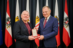 keine Beschreibung gefunden