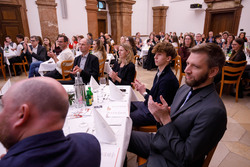 keine Beschreibung gefunden