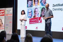 Zertifikatsverleihung des Oberösterreichischen Finanzführerscheins