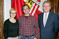 Landesrätin Mag. Doris Hummer und Landesschulratspräsident Fritz Enzenhofer empfangen Junglehrer im Linzer Landhaus