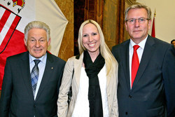 Landeshauptmann Dr. Josef Pühringer und Landesschulratspräsident Fritz Enzenhofer empfangen Junglehrer im Linzer Landhaus