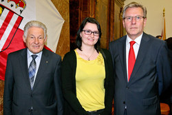 Landeshauptmann Dr. Josef Pühringer und Landesschulratspräsident Fritz Enzenhofer empfangen Junglehrer im Linzer Landhaus