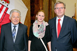 Landeshauptmann Dr. Josef Pühringer und Landesschulratspräsident Fritz Enzenhofer empfangen Junglehrer im Linzer Landhaus