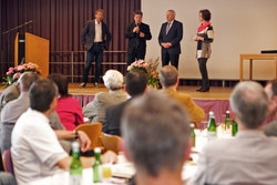 FahrRad-Beratung in oö. Gemeinden – Auszeichnung und Urkundenverleihung der Gemeinden der FahrRad-Beratung OÖ

Landeshauptmann-Stellvertreter Franz Hiesl, Landesrat Rudi Anschober und Landesrat Ing. Reinhold Entholzer verleihen 16 Gemeinden die Urkunden.