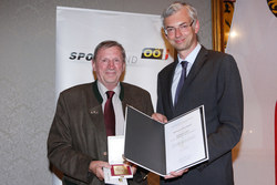 Verleihung von Kosulententitel im Sportwesen an verdiente Persönlichkeiten durch Landesrat Dr.Strugl