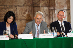 10 Jahre WOV
Fach- und Festveranstaltung mit Landeshauptmann Dr. Josef Pühringer und Landeshauptmann-Stellvertreter Franz Hiesl