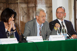 10 Jahre WOV
Fach- und Festveranstaltung mit Landeshauptmann Dr. Josef Pühringer und Landeshauptmann-Stellvertreter Franz Hiesl