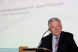 Sponsionsfeier der Fachhochschule für Gesundheitsberufe Oberösterreich : Masterstudiengänge