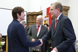 Verleihung von Berufstiteln-Dekretübergabe durch Landesschulpräsident Fritz Enzenhofer und Landesschulratsdirektor Dr.Peter Sonnberger