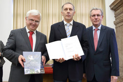Verleihung von Berufstiteln-Dekretübergabe durch Landesschulpräsident Fritz Enzenhofer und Landesschulratsdirektor Dr.Peter Sonnberger