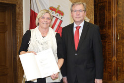 Verleihung von Berufstiteln Dekretübergabe durch LSR Präs.Fritz Enzenhofer