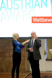 App Award Preisverleihung durch Landeshauptmann Dr. Josef Pühringer
Web-Anwendungen und mobile Applikationen (APPS)/
Visualisierungen/
Konzepte