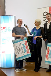 App Award Preisverleihung durch Landeshauptmann Dr. Josef Pühringer
Web-Anwendungen und mobile Applikationen (APPS)/
Visualisierungen/
Konzepte
