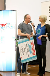 App Award Preisverleihung durch Landeshauptmann Dr. Josef Pühringer
Web-Anwendungen und mobile Applikationen (APPS)/
Visualisierungen/
Konzepte