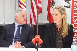 Pressegespräch mit LH Pühringer und US-Botschafterin Wesner