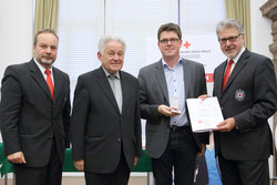 Ehrung von verdienten BlutspenderInnen des Roten Kreuzes durch Landeshauptmann Dr.Josef Pühringer