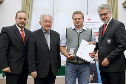 Ehrung von verdienten BlutspenderInnen des Roten Kreuzes durch Landeshauptmann Dr.Josef Pühringer