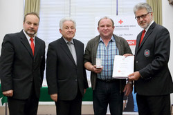 Ehrung von verdienten BlutspenderInnen des Roten Kreuzes durch Landeshauptmann Dr.Josef Pühringer