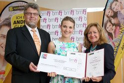 Siegerehrung des Bundesredewettbewerbs 2014 mit LAbg. Notburga Astleitner und BM Dr. Sophie Karmasin
