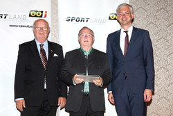 Sportehrenzeichen in Gold,Silber und Anerkennungen an verdiente Persönlichkeiten überreicht durch Landesrat Dr.Strugl