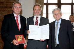 Dekretverleihung durch Landeshauptmann Dr.Josef Pühringer und Landesschuldirektor Fritz Enzenhofer