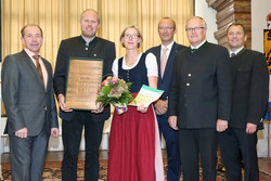 Landwirtschaftlicher Bauwettbewerb Siegerehrung mit Landesrat Max Hiegelsberger