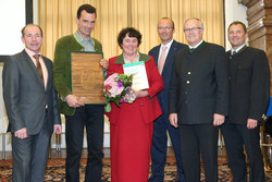 Landwirtschaftlicher Bauwettbewerb Siegerehrung mit Landesrat Max Hiegelsberger