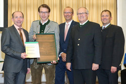 Landwirtschaftlicher Bauwettbewerb Siegerehrung mit Landesrat Max Hiegelsberger