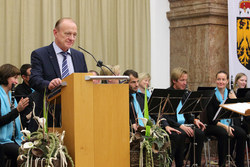 Verleihung der Prof.Kinzl Medaille und des Prof.Zeman Preises durch Landeshauptmann Dr.Josef Pühringer