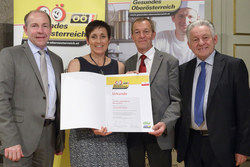 Urkundenverleihung Gesunde Küche durch Landeshauptmann Dr.Josef Pühringer