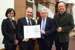 Verleihung des Menschenrechtspreises durch Landeshauptmannes Dr. Josef Pühringer