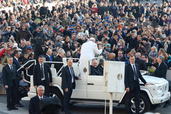 Friedenslichtreise zum Papst nach Rom.
