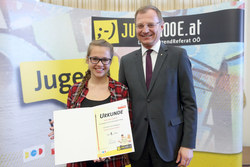 64. Jugendredewettbewerb Siegerehrung durch Landeshauptmannstellvertreter Mag.Thomas Stelzer