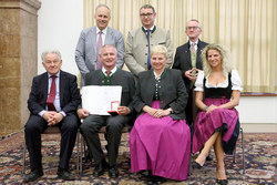 Verleihung von Berufstiteln und Bundesauszeichnungen an verdiente Persönlichkeiten durch Landeshauptmann Dr.Pühringer