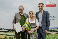 LR Max Hiegelsberger verleiht die Agrarpreise 2016 des Landes OÖ