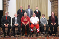 Überreichung der OÖ Rettungs-Dienstmedaille an Mitarbeiter des Österreichischen Roten Kreuzes Landesverband OÖ durch Landeshauptmann Dr.Josef Pühringer