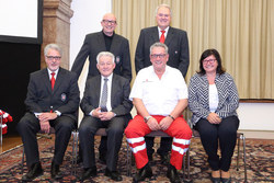 Überreichung der OÖ Rettungs-Dienstmedaille an Mitarbeiter des Österreichischen Roten Kreuzes Landesverband OÖ durch Landeshauptmann Dr.Josef Pühringer