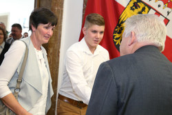 Landeshauptmann Dr. Josef Pühringer empfängt Ausgezeichnete Lehrlinge im Landhaus
