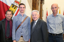 Landeshauptmann Dr. Josef Pühringer empfängt Ausgezeichnete Lehrlinge im Landhaus