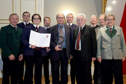 Verleihung Prof.Franz Kinzl Medaille und Prof. Rudolf Zeman Preis durch Landeshauptmann Dr.Josef Pühringer an verdiente Musikvereine